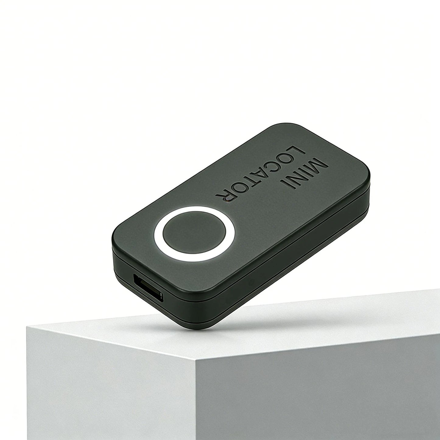 G04 0.8-inch portable real-time magnetic tracking device suitable for multiple uses including children, pets, and trucks